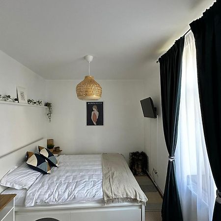 בראשוב Zen Studio מראה חיצוני תמונה